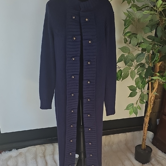 VENUS Deep Blue Button-Up Cardigan - Picture 1 of 4